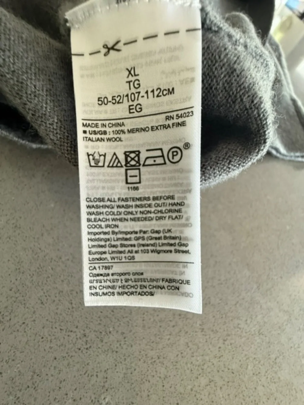 Banana Republic 100% merino